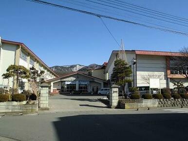 鈴川小学校