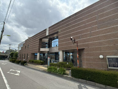 世田谷区立砧図書館