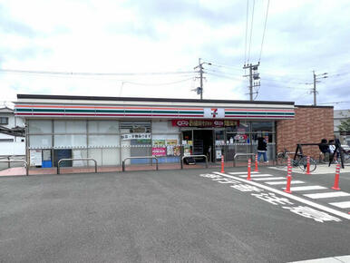 セブン-イレブン福岡大岳1丁目店