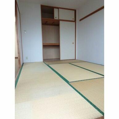 605号室のお写真になります。