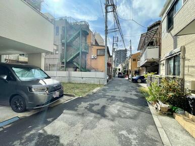 ■早稲田駅、雑司が谷駅、江戸川橋駅　徒歩圏内の好立地！　■有効土地面積７１．０６㎡（２１．４９坪）