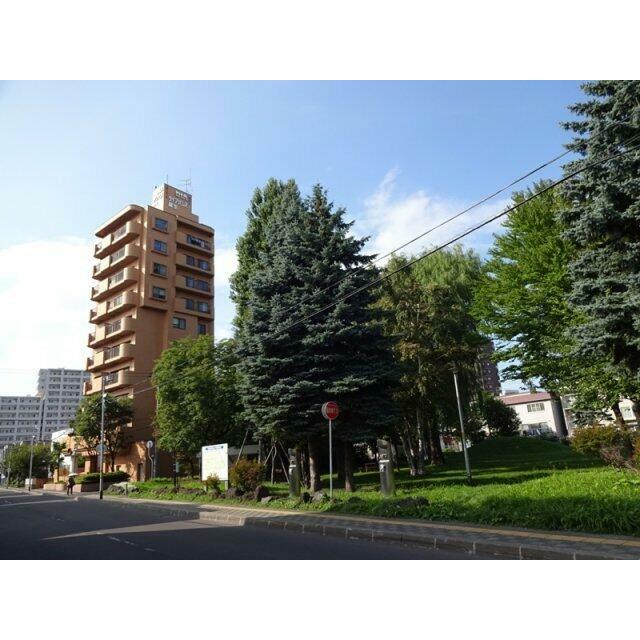 外観　公園がすぐ横