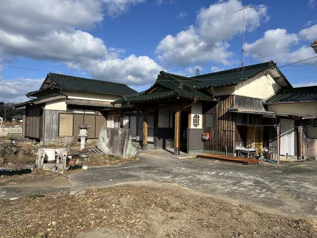 物件画像 築上郡上毛町 大字中村 (吉富駅) 2階建 8DK