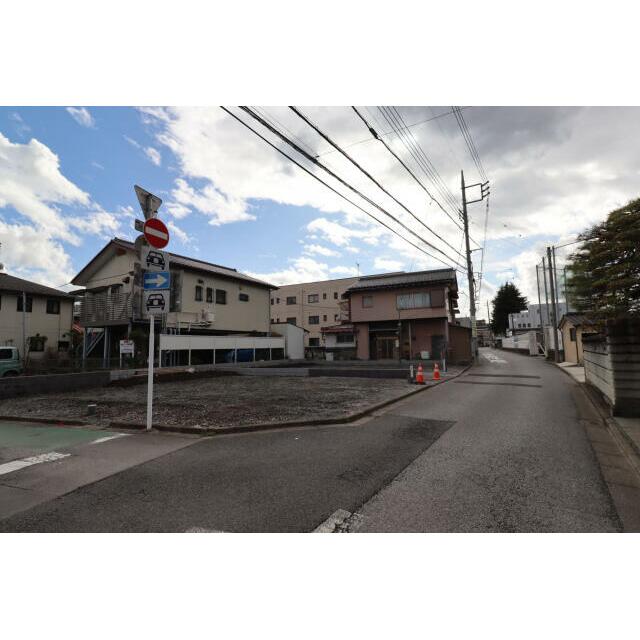 前面道路含む現地（造成後）