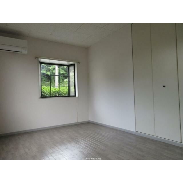 エアコンは無償貸与品。