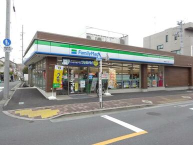 ファミリーマート練馬桜台二丁目店