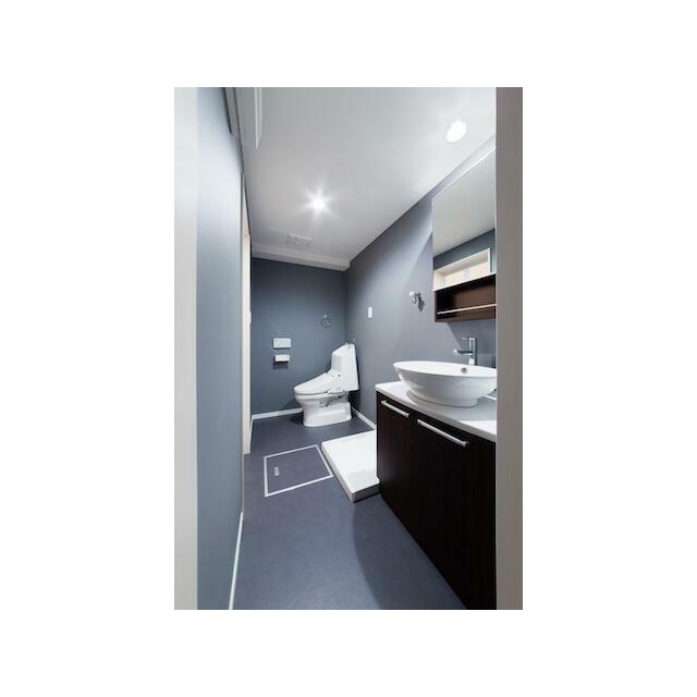 温水洗浄トイレ　デザイン洗面台