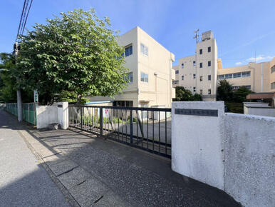酒井根中学校