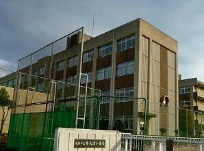 南大津小学校