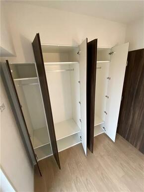 広々クローゼット