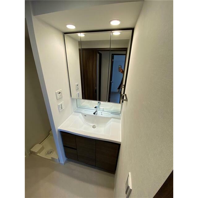 洗面台（３面鏡）