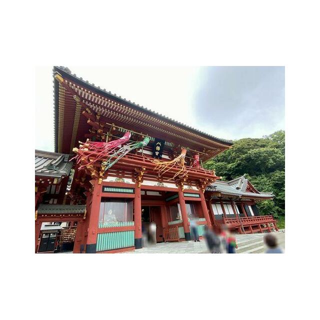 観光地の鶴岡八幡宮がございます。