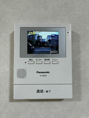 「インターホン」Ｐａｎａｓｏｎｉｃ製のモニタ付きインターホン新品交換済み