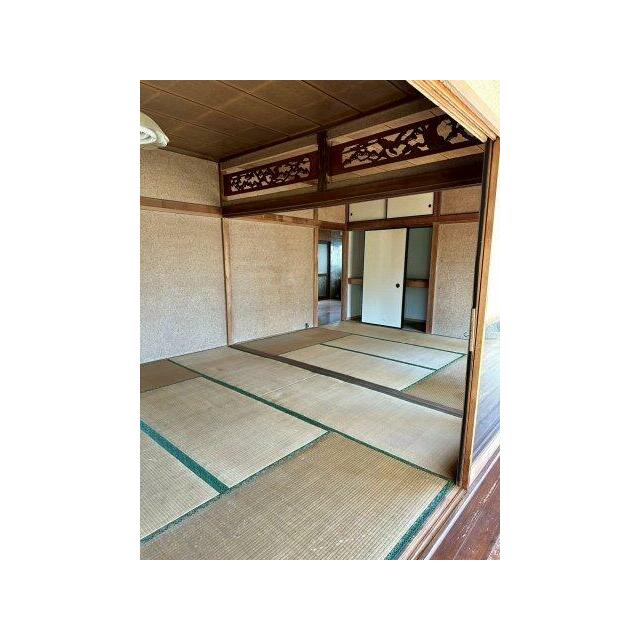 隣続きの和室です