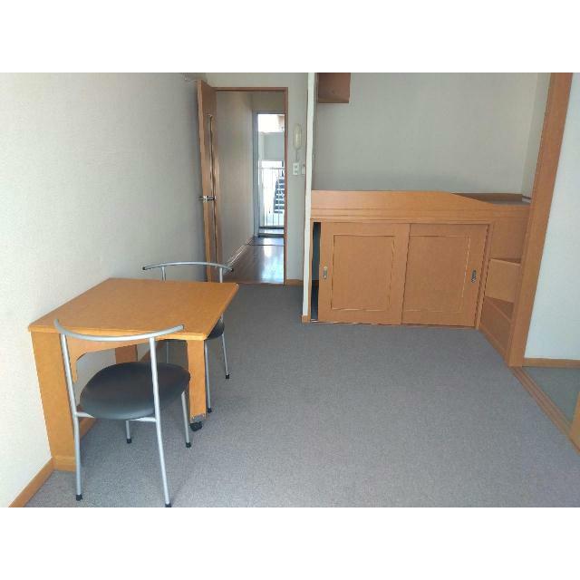 ２Ｆ居室（床絨毯）