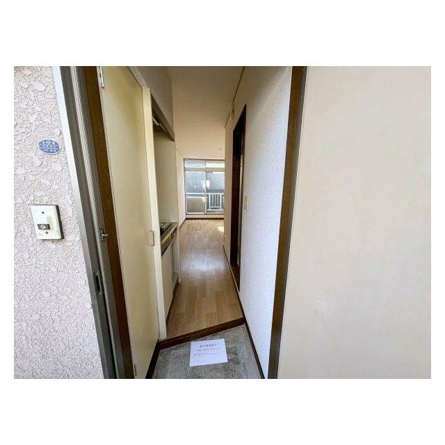 シューズボックス付の玄関