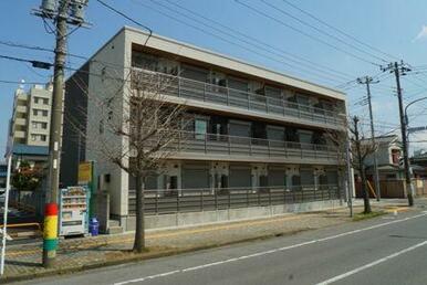 積水ハウス施工の３Ｆ建て重量鉄骨造の賃貸住宅『シャーメゾン』