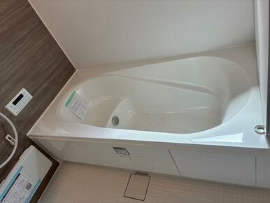 たまりがちな疲れやモヤモヤイライラはバスタイムですっきり洗い流して（1号棟）