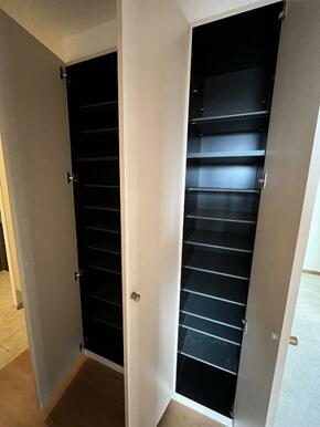 「廊下」大規模な収納付です