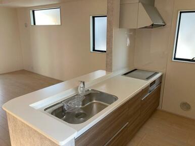 IHクッキングヒーターなら火のかけっぱなしにもしっかり対処できて安心（2号棟）