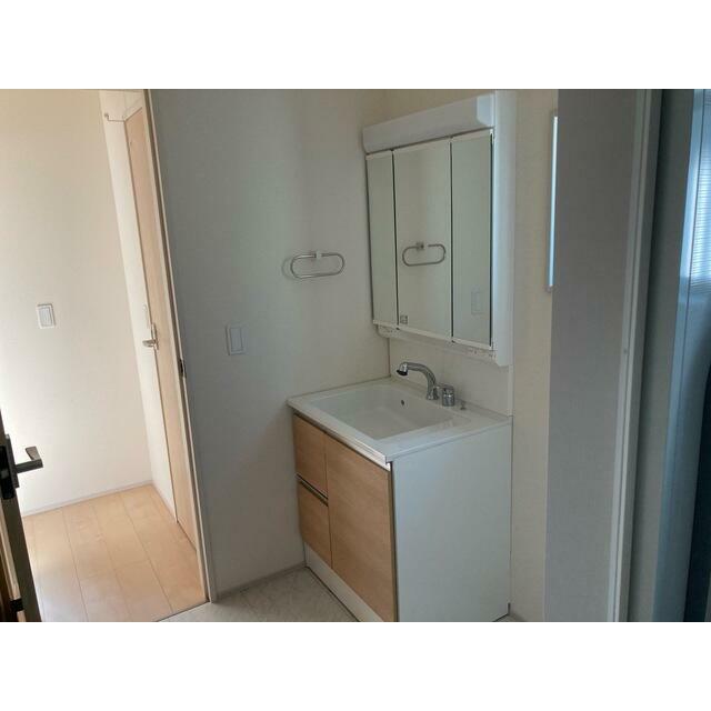 顔を洗って歯磨きもして1日を乗り切るエネルギーをここでチャージ（2号棟）