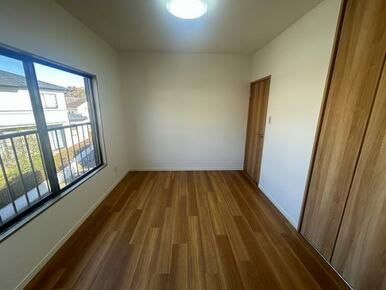 2階北側6帖洋室 (2)