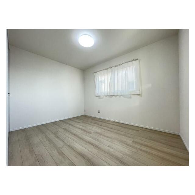 2階にはお部屋が3部屋！全部屋に収納が付いています＾＾