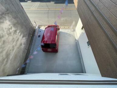 カースペース2台！並列駐車もできます＾＾