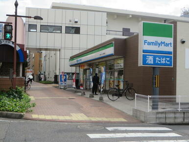 ファミリーマート小倉モノレール片野駅前店