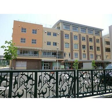 川口市立本町小学校
