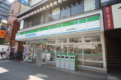 ファミリーマート東村山本町店