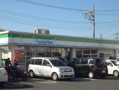 ファミリーマート浦和芝原店