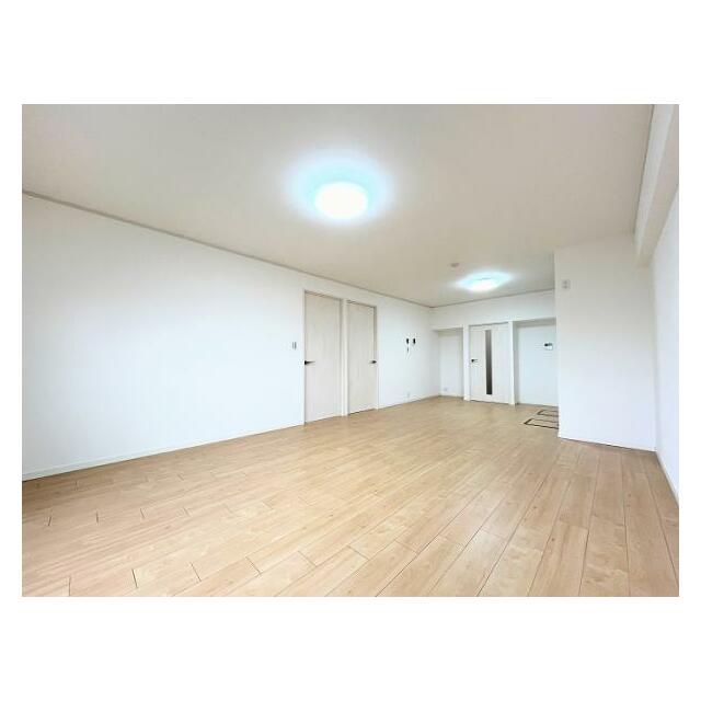 「LDK約16帖（2）」フロアタイル、クロス新規交換済みです