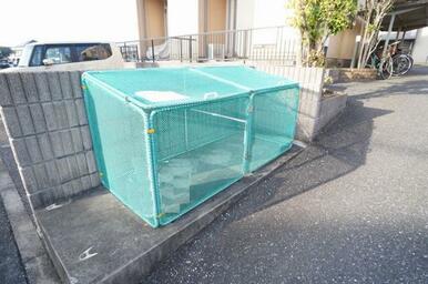 ☆ご入居者様専用のゴミ集積所もございます!!