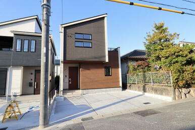 (1)号棟 外観写真