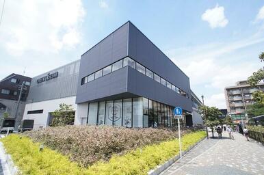 クイーンズ伊勢丹仙川店