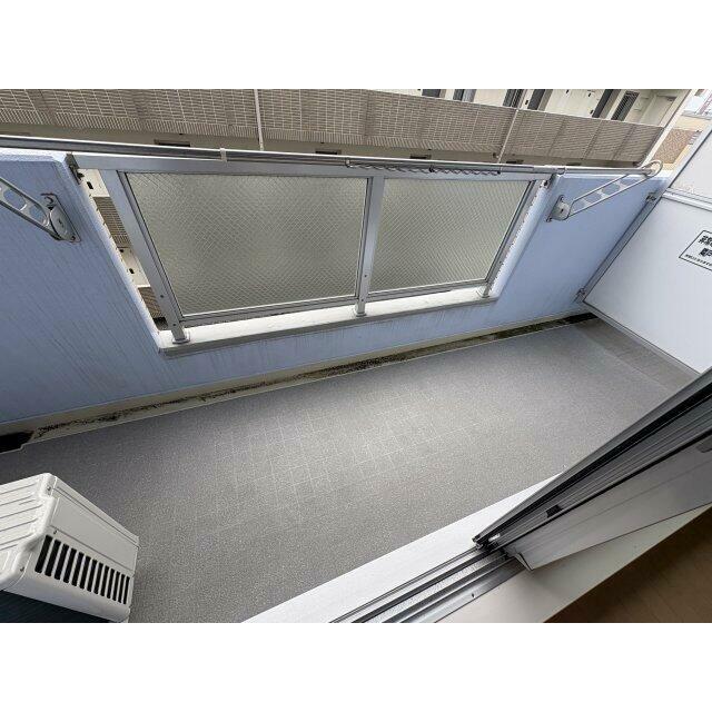 洗濯干し付、低い位置に干せるので安心