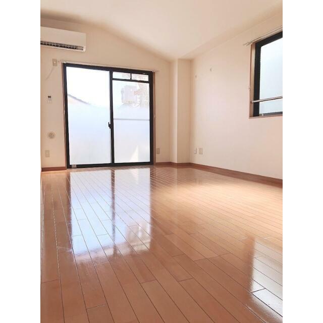 二面採光の明るいお部屋です♪
