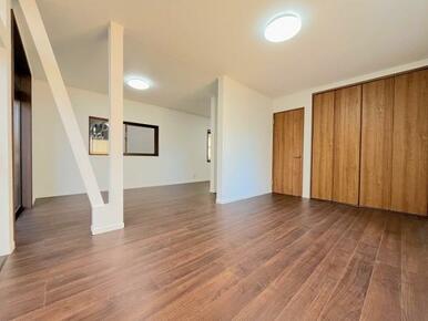 「1階LDK＿約22帖」別の角度の写真です。