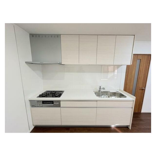 「キッチン」新品に交換しております。