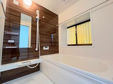 「浴室」新品に交換しております。