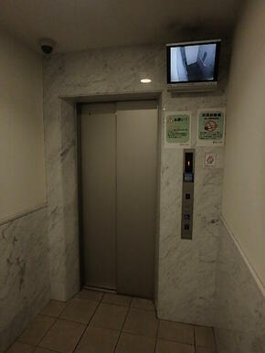 ＥＶ内モニタ付