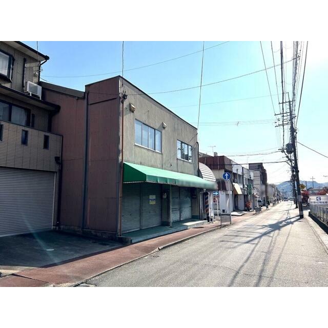 京阪バス「花山稲荷」バス停より徒歩４分！