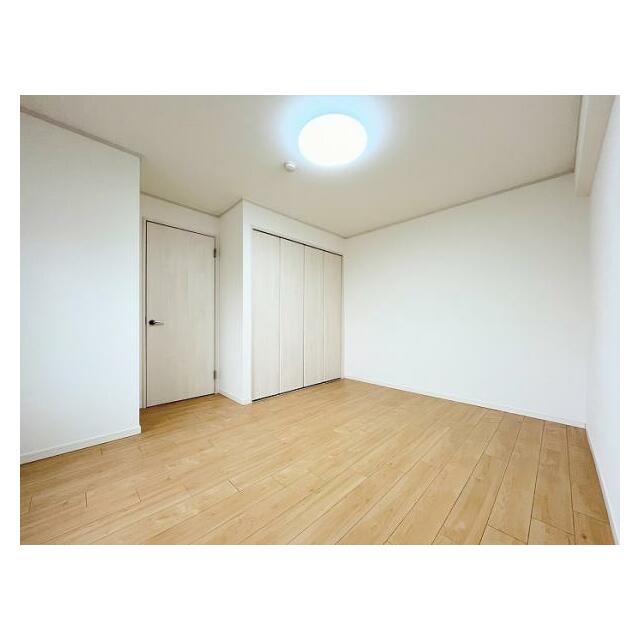 「北側洋室約7帖（2）」どこにベッドを置こうかな