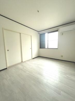 綺麗で使いやすい洋室