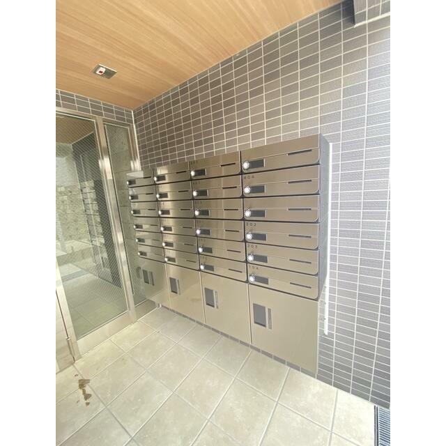 対面受け取り不要な宅配ロッカー設置済です♪