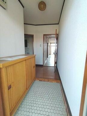 玄関シューズボックス