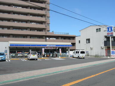 ローソン茅ヶ崎駅幸町店