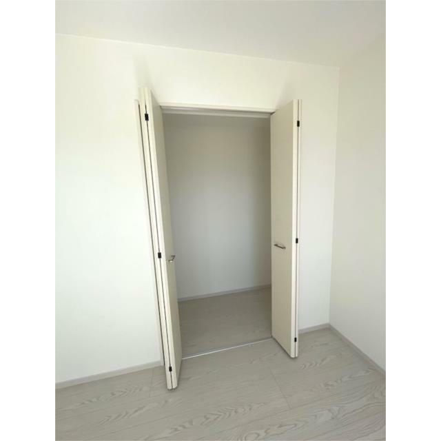 ２階洋室６帖の収納♪