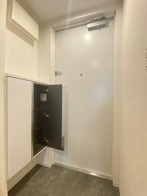 下駄箱がついているので、片付いた玄関をキープできます！